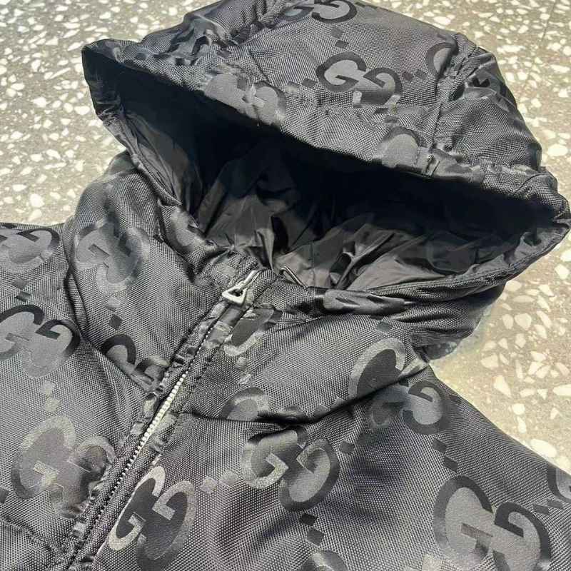 Jaqueta Gucci GG Canvas Jumbo Puffer Preta