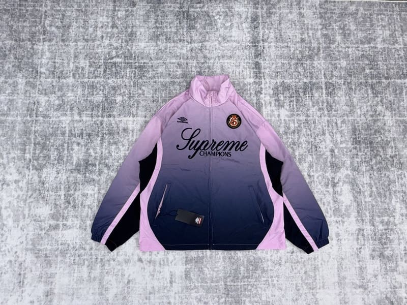 Conjunto Supreme x Umbro Gradient Track Pink