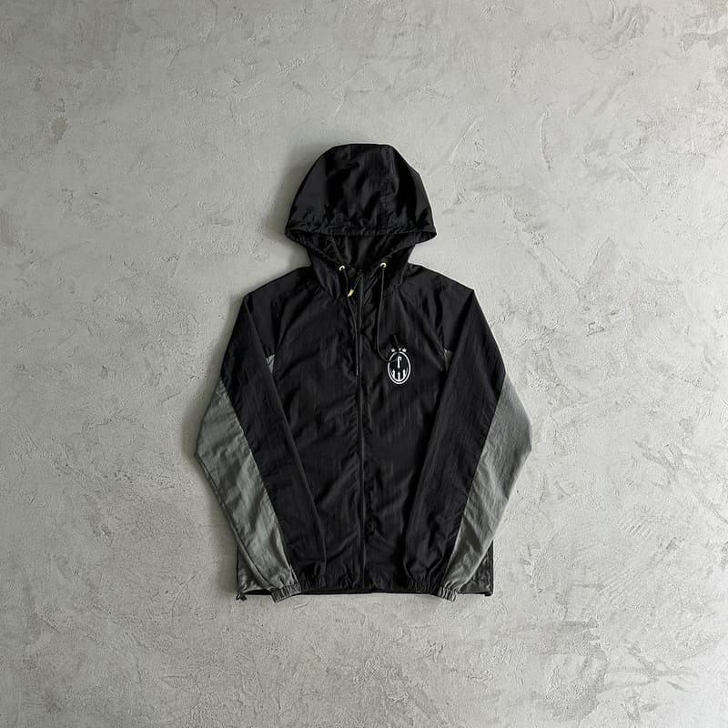 Conjunto Trapstar Irongate Football Tracksuit Preto/Cinza