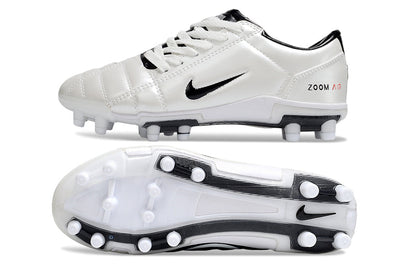 Chuteira Nike Total 90 FG