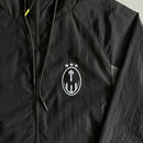 Conjunto Trapstar Irongate Football Tracksuit Preto/Cinza