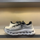On Running Cloudtilt Black Ivory (Pronta Entrega)
