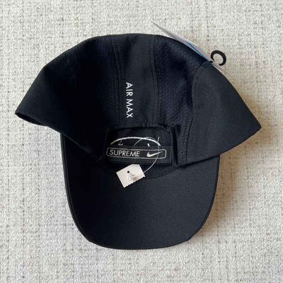 Boné Supreme x Nike Running Preto
