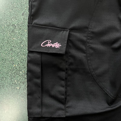 Calça Corteiz Cargo Preta e Rosa