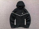 Conjunto Nike Tech Fleece Preto (Reflective)
