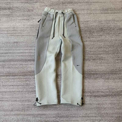 Calça Nike Tech Fleece Pro Cinza