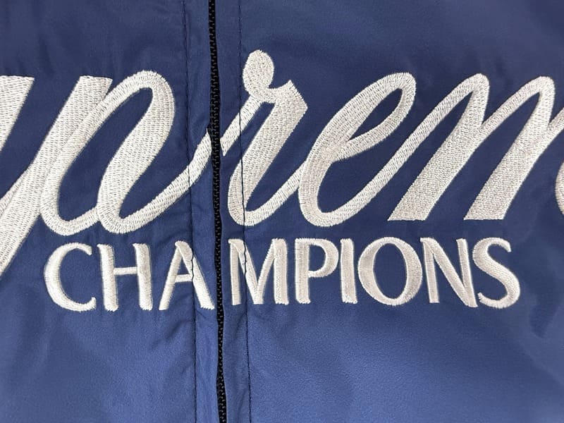 Conjunto Supreme x Umbro Gradient Track Navy
