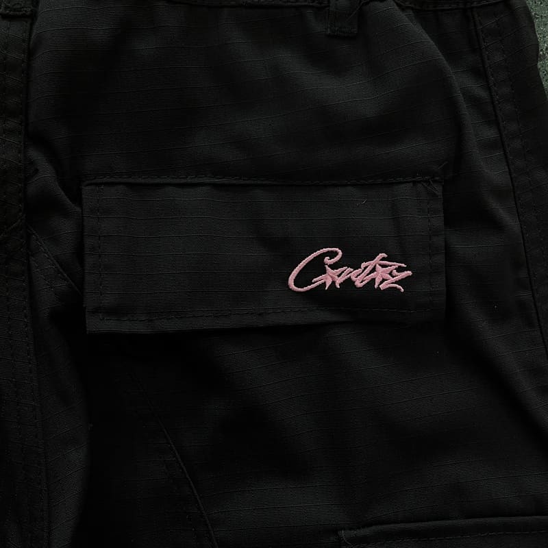 Calça Corteiz Cargo Preta e Rosa