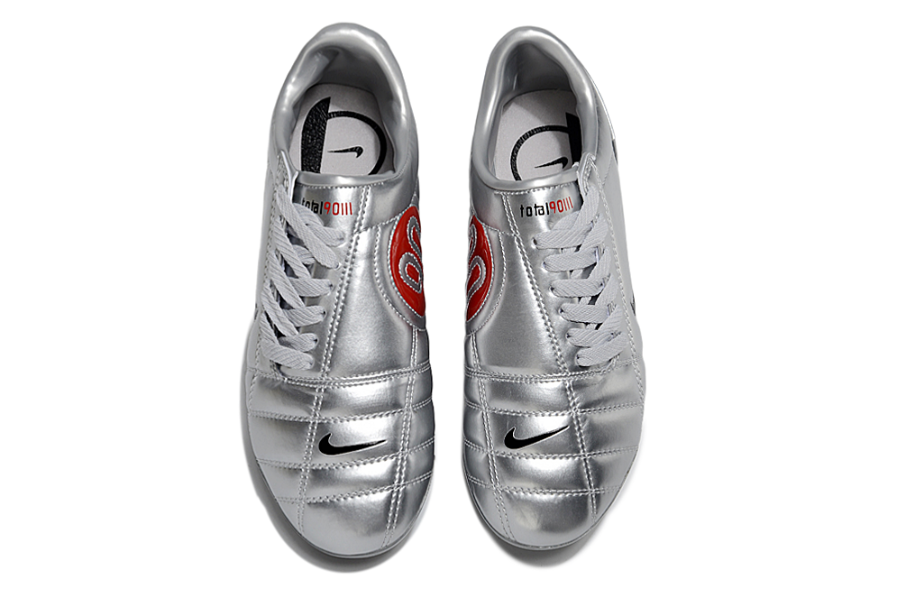 Chuteira Nike Total 90 FG