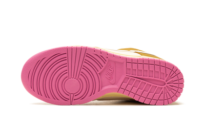 Nike Dunk Bronzine Pink